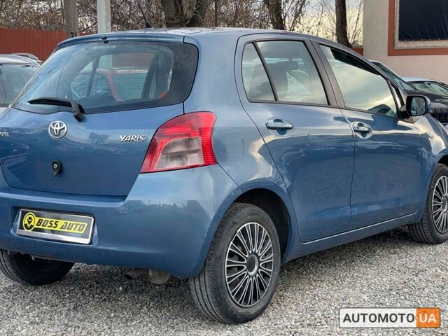 Синий Тойота Ярис, объемом двигателя 1 л и пробегом 212 тыс. км за 5400 $, фото 5 на Automoto.ua
