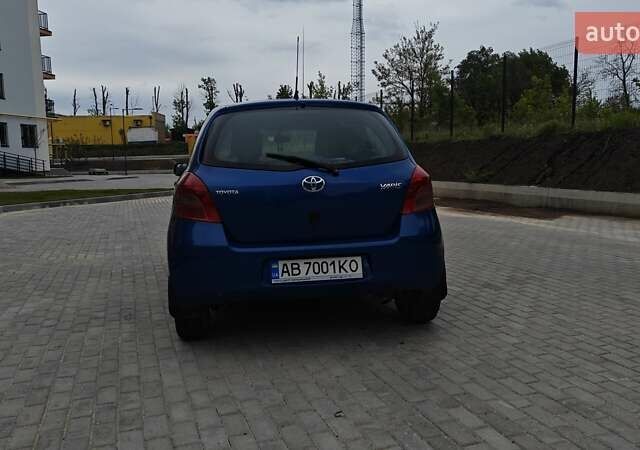 Синий Тойота Ярис, объемом двигателя 1.3 л и пробегом 145 тыс. км за 5200 $, фото 5 на Automoto.ua