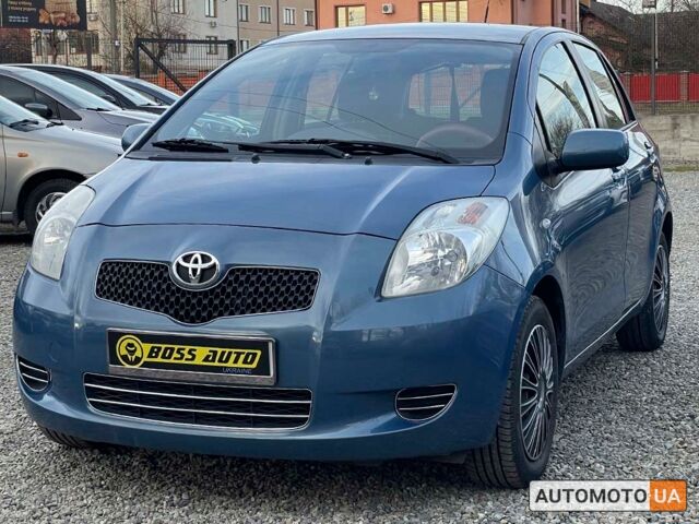 Синий Тойота Ярис, объемом двигателя 1 л и пробегом 212 тыс. км за 5400 $, фото 2 на Automoto.ua