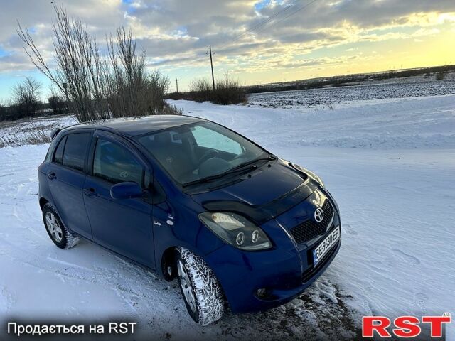 Синий Тойота Ярис, объемом двигателя 1.4 л и пробегом 180 тыс. км за 4750 $, фото 2 на Automoto.ua