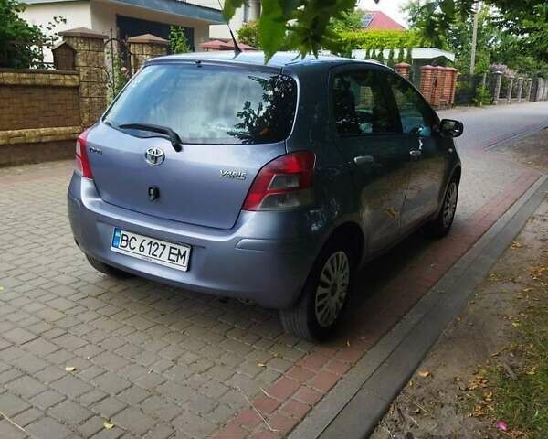 Синий Тойота Ярис, объемом двигателя 1 л и пробегом 166 тыс. км за 3900 $, фото 14 на Automoto.ua