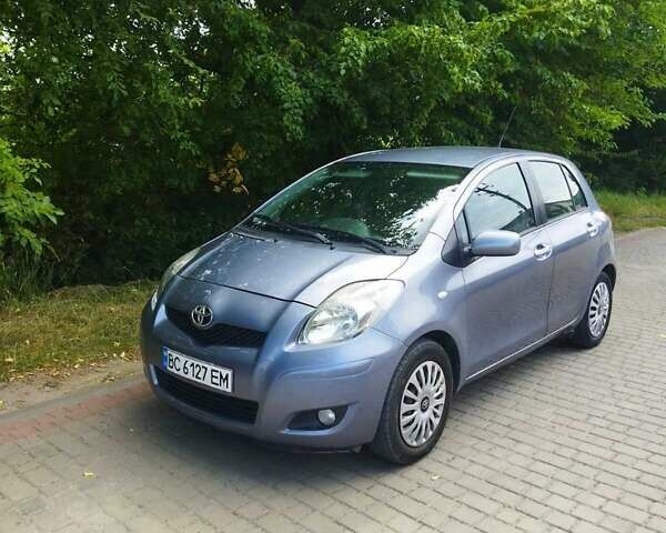 Синий Тойота Ярис, объемом двигателя 1 л и пробегом 166 тыс. км за 3900 $, фото 9 на Automoto.ua