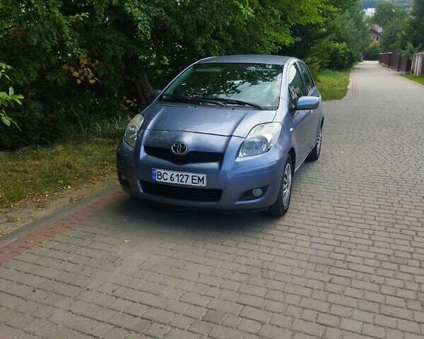 Синий Тойота Ярис, объемом двигателя 1 л и пробегом 166 тыс. км за 3900 $, фото 8 на Automoto.ua
