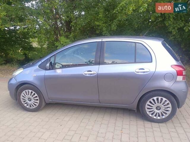 Синий Тойота Ярис, объемом двигателя 1 л и пробегом 166 тыс. км за 3900 $, фото 22 на Automoto.ua