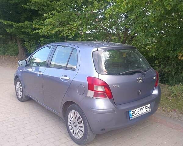 Синий Тойота Ярис, объемом двигателя 1 л и пробегом 166 тыс. км за 3900 $, фото 18 на Automoto.ua