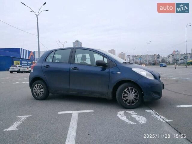 Синий Тойота Ярис, объемом двигателя 0 л и пробегом 195 тыс. км за 4999 $, фото 2 на Automoto.ua