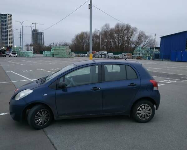 Синий Тойота Ярис, объемом двигателя 0 л и пробегом 195 тыс. км за 4999 $, фото 13 на Automoto.ua