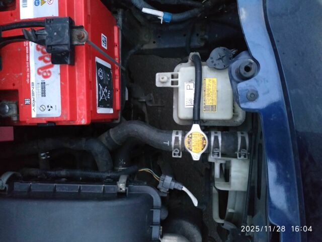 Синій Тойота Яріс, об'ємом двигуна 1 л та пробігом 195 тис. км за 4999 $, фото 21 на Automoto.ua