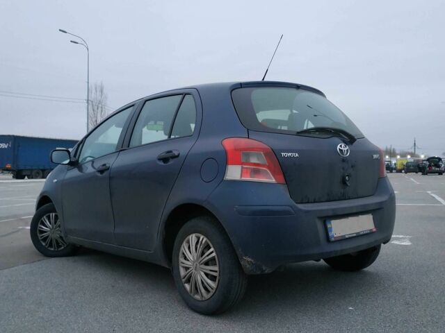 Синій Тойота Яріс, об'ємом двигуна 1 л та пробігом 195 тис. км за 4999 $, фото 8 на Automoto.ua