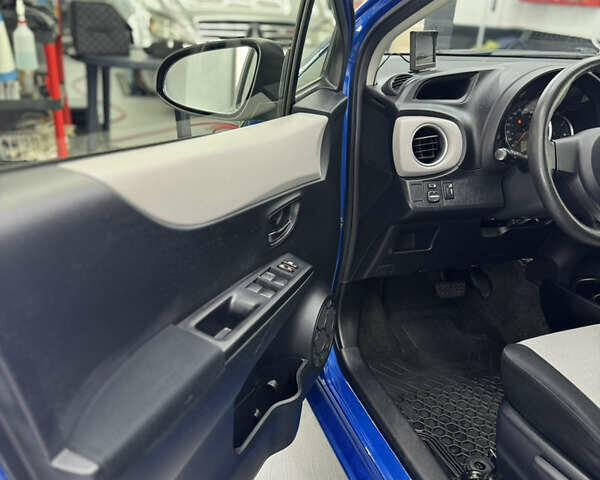 Синий Тойота Ярис, объемом двигателя 1.5 л и пробегом 212 тыс. км за 8000 $, фото 15 на Automoto.ua