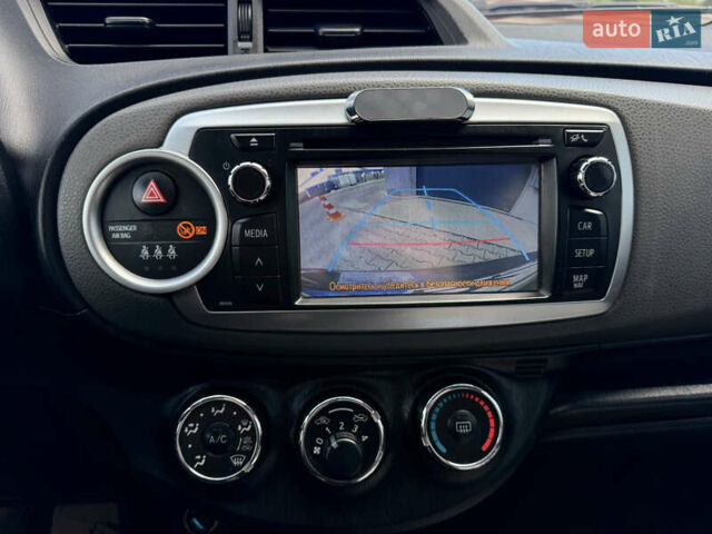 Тойота Яріс 2013 у Рівному на Automoto.ua Синій Тойота Яріс, об'ємом двигуна 1.4 л та пробігом 181 тис. км за 7500 $, фото 7 на Automoto.ua