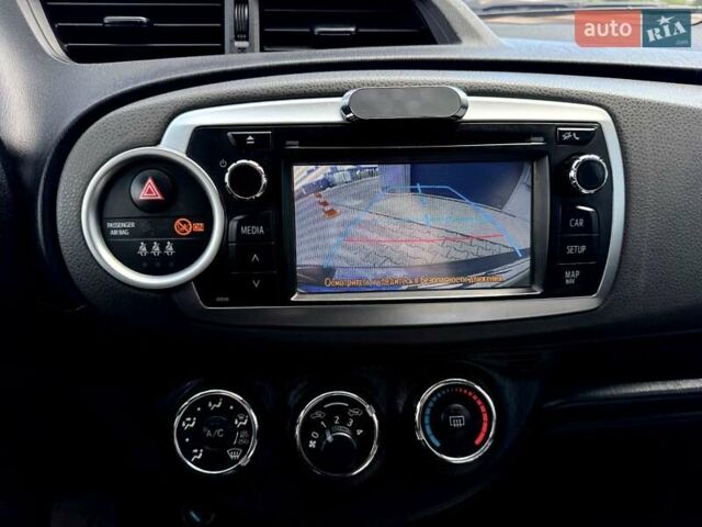 Синій Тойота Яріс, об'ємом двигуна 1.36 л та пробігом 184 тис. км за 7100 $, фото 5 на Automoto.ua