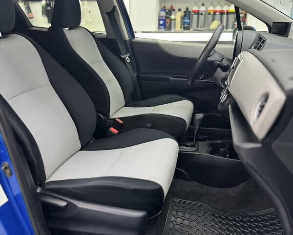 Синий Тойота Ярис, объемом двигателя 1.5 л и пробегом 212 тыс. км за 8000 $, фото 36 на Automoto.ua