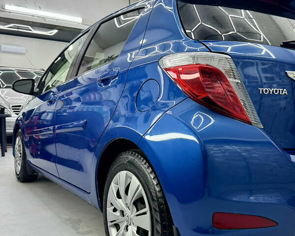 Синий Тойота Ярис, объемом двигателя 1.5 л и пробегом 212 тыс. км за 8000 $, фото 8 на Automoto.ua