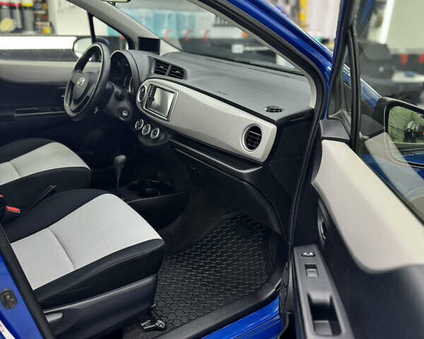 Синий Тойота Ярис, объемом двигателя 1.5 л и пробегом 212 тыс. км за 8000 $, фото 33 на Automoto.ua