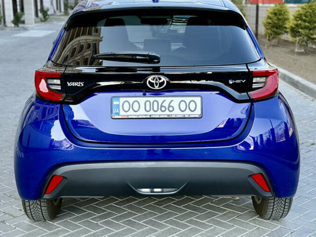 Синій Тойота Яріс, об'ємом двигуна 1.49 л та пробігом 6 тис. км за 25999 $, фото 10 на Automoto.ua