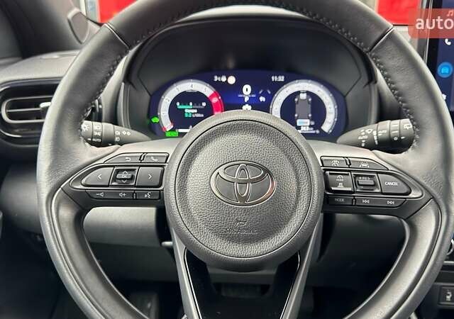 Синий Тойота Ярис, объемом двигателя 1.49 л и пробегом 3 тыс. км за 29492 $, фото 15 на Automoto.ua