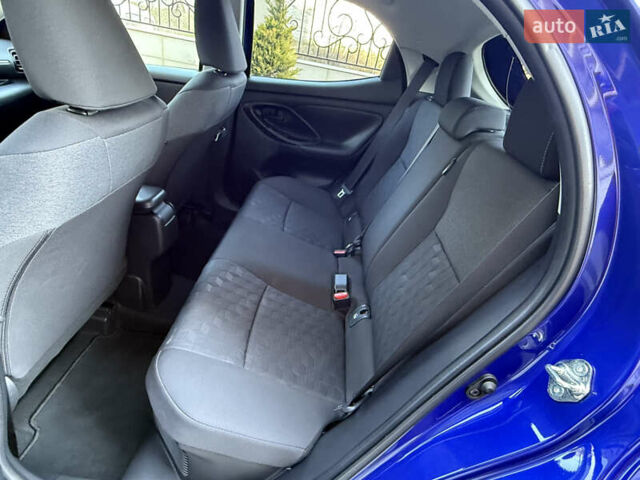 Синій Тойота Яріс, об'ємом двигуна 1.49 л та пробігом 6 тис. км за 25999 $, фото 82 на Automoto.ua