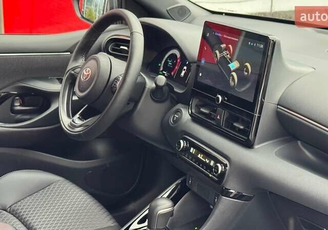 Синий Тойота Ярис, объемом двигателя 1.49 л и пробегом 3 тыс. км за 29492 $, фото 20 на Automoto.ua