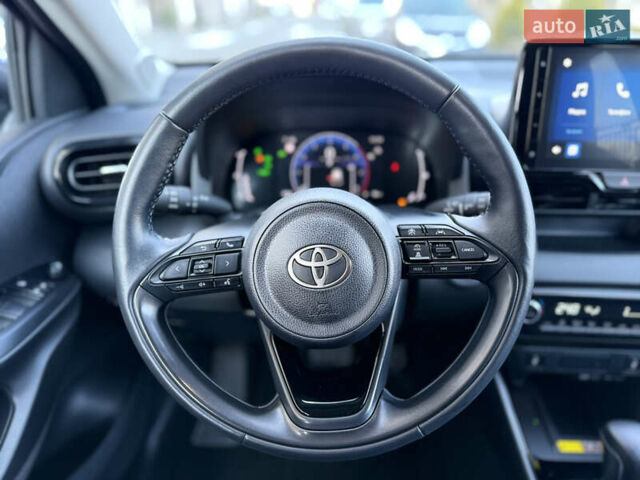 Синій Тойота Яріс, об'ємом двигуна 1.49 л та пробігом 6 тис. км за 25999 $, фото 58 на Automoto.ua