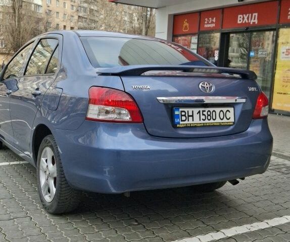 Синий Тойота Ярис, объемом двигателя 1.5 л и пробегом 240 тыс. км за 5600 $, фото 2 на Automoto.ua