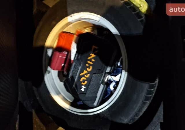 Синій Тойота Яріс, об'ємом двигуна 1.5 л та пробігом 240 тис. км за 5500 $, фото 15 на Automoto.ua