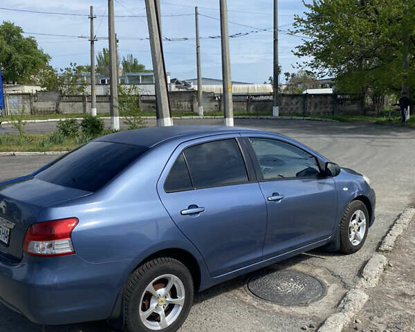 Синій Тойота Яріс, об'ємом двигуна 1.3 л та пробігом 125 тис. км за 4999 $, фото 4 на Automoto.ua