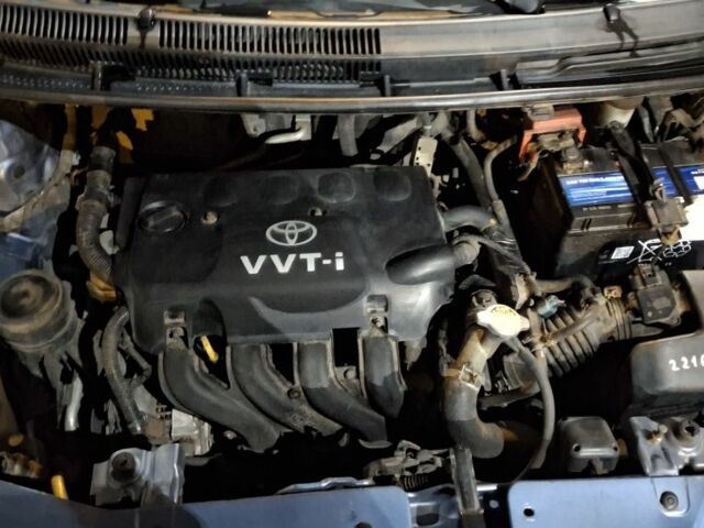 Синий Тойота Ярис, объемом двигателя 1.5 л и пробегом 240 тыс. км за 5600 $, фото 9 на Automoto.ua