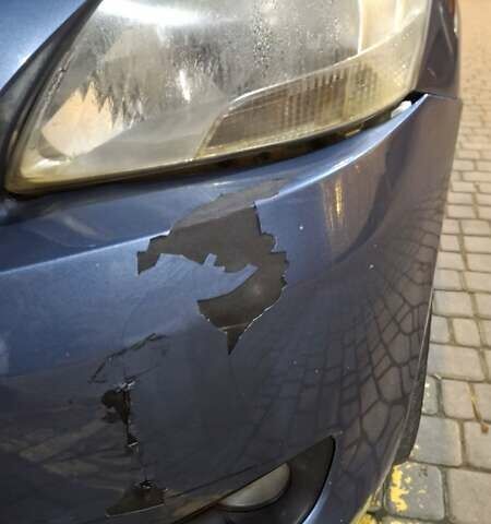 Синій Тойота Яріс, об'ємом двигуна 1.5 л та пробігом 240 тис. км за 5500 $, фото 6 на Automoto.ua