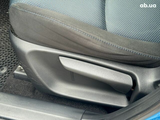 Синій Тойота Яріс, об'ємом двигуна 1.5 л та пробігом 170 тис. км за 12790 $, фото 15 на Automoto.ua