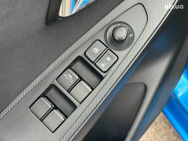 Синій Тойота Яріс, об'ємом двигуна 1.5 л та пробігом 170 тис. км за 12790 $, фото 13 на Automoto.ua