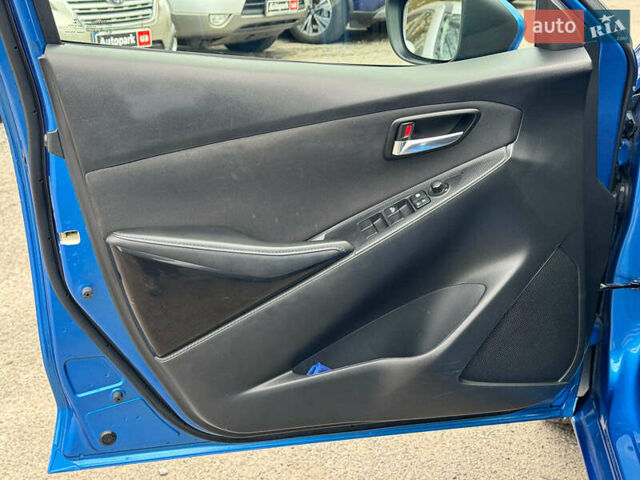 Синий Тойота Ярис, объемом двигателя 1.5 л и пробегом 170 тыс. км за 12890 $, фото 12 на Automoto.ua