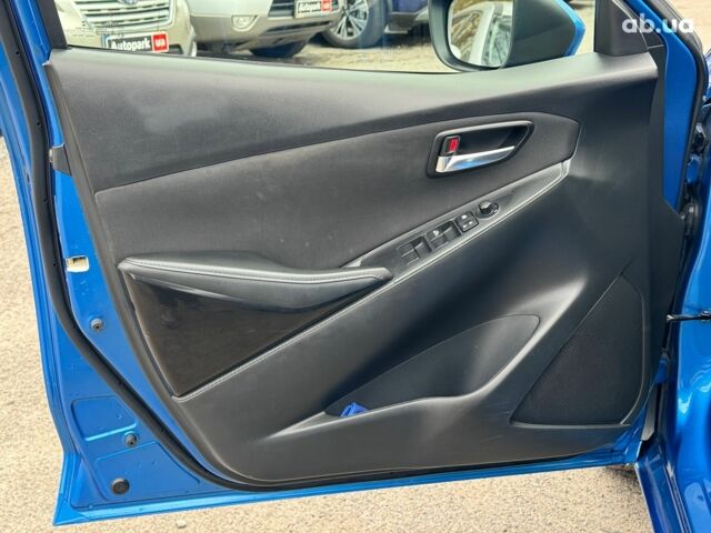 Синій Тойота Яріс, об'ємом двигуна 1.5 л та пробігом 170 тис. км за 12790 $, фото 12 на Automoto.ua