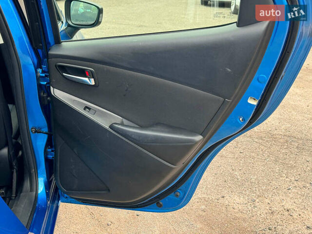 Синий Тойота Ярис, объемом двигателя 1.5 л и пробегом 170 тыс. км за 12890 $, фото 19 на Automoto.ua