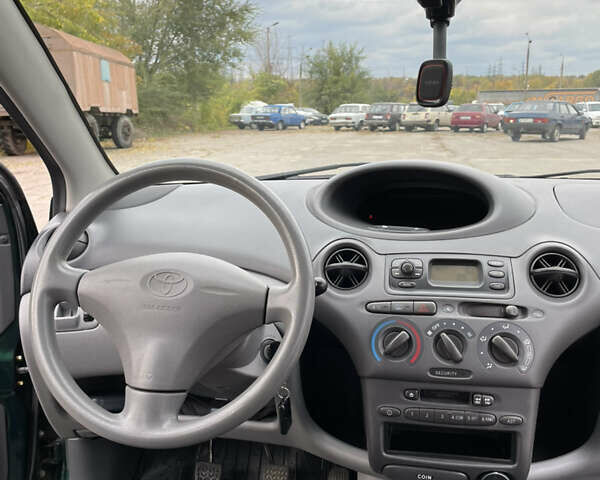 Тойота Ярис 1999 в Запорожье на Automoto.ua Зеленый Тойота Ярис, объемом двигателя 1 л и пробегом 85 тыс. км за 4950 $, фото 19 на Automoto.ua