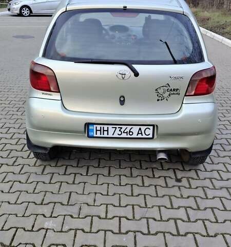 Зелений Тойота Яріс, об'ємом двигуна 1.3 л та пробігом 350 тис. км за 4300 $, фото 5 на Automoto.ua