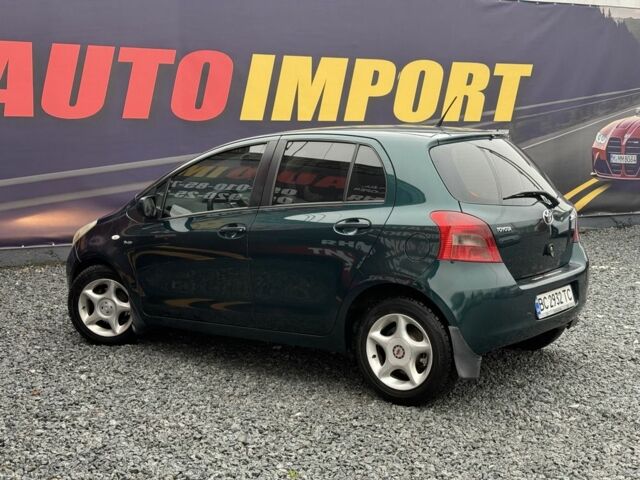 Зелений Тойота Яріс, об'ємом двигуна 1.4 л та пробігом 1 тис. км за 4600 $, фото 4 на Automoto.ua