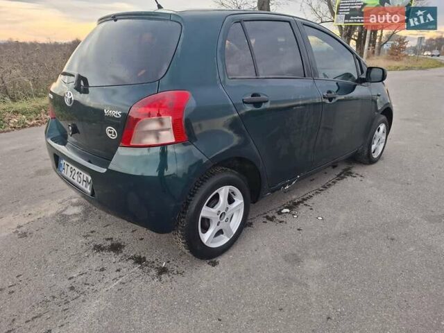 Зелений Тойота Яріс, об'ємом двигуна 1 л та пробігом 188 тис. км за 3750 $, фото 17 на Automoto.ua