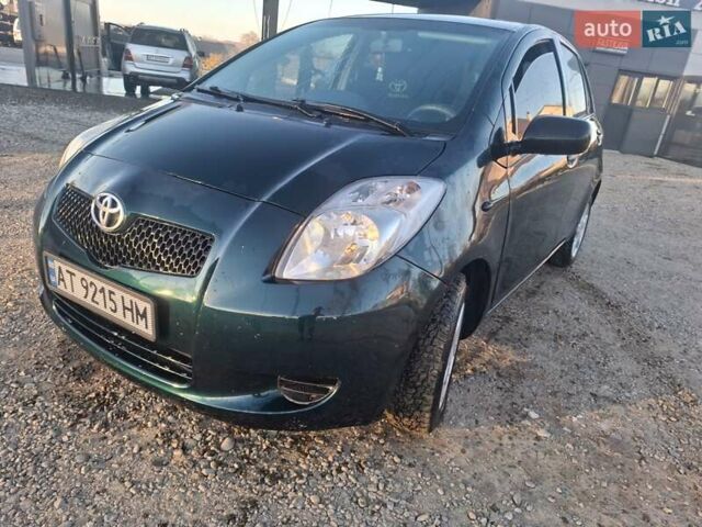 Зелений Тойота Яріс, об'ємом двигуна 1 л та пробігом 188 тис. км за 3750 $, фото 3 на Automoto.ua