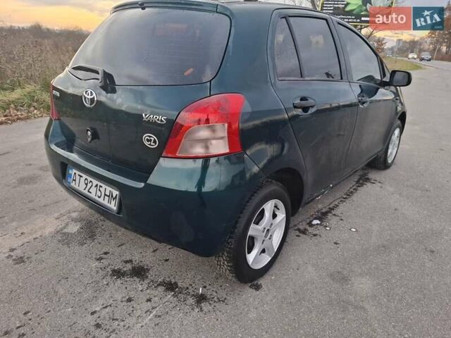 Зелений Тойота Яріс, об'ємом двигуна 1 л та пробігом 188 тис. км за 3750 $, фото 19 на Automoto.ua