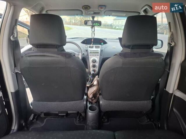 Зелений Тойота Яріс, об'ємом двигуна 1 л та пробігом 188 тис. км за 3750 $, фото 24 на Automoto.ua