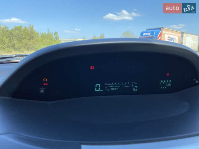 Зеленый Тойота Ярис, объемом двигателя 1.3 л и пробегом 143 тыс. км за 6800 $, фото 16 на Automoto.ua