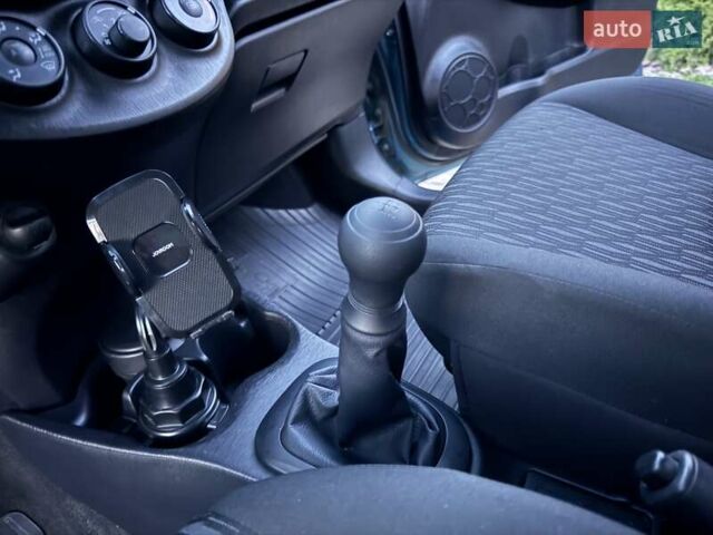 Зеленый Тойота Ярис, объемом двигателя 1 л и пробегом 60 тыс. км за 6200 $, фото 43 на Automoto.ua