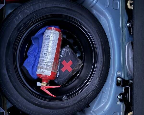 Зеленый Тойота Ярис, объемом двигателя 1 л и пробегом 60 тыс. км за 6200 $, фото 44 на Automoto.ua