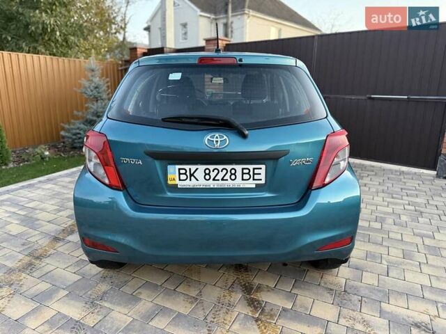 Зеленый Тойота Ярис, объемом двигателя 1 л и пробегом 60 тыс. км за 6200 $, фото 16 на Automoto.ua