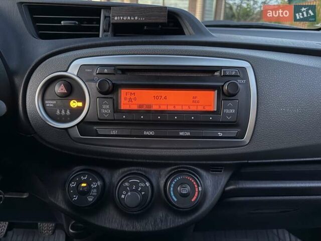 Зеленый Тойота Ярис, объемом двигателя 1 л и пробегом 60 тыс. км за 6200 $, фото 49 на Automoto.ua