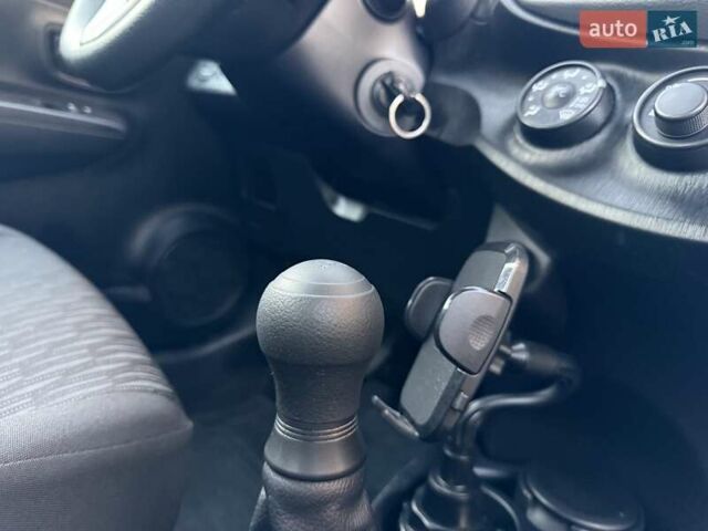 Зеленый Тойота Ярис, объемом двигателя 1 л и пробегом 60 тыс. км за 6200 $, фото 26 на Automoto.ua