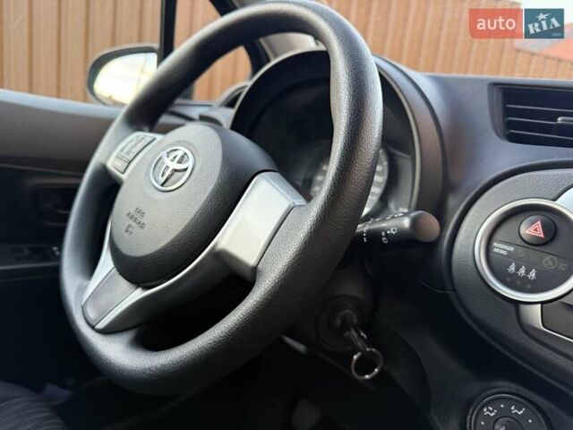 Зеленый Тойота Ярис, объемом двигателя 1 л и пробегом 60 тыс. км за 6200 $, фото 9 на Automoto.ua