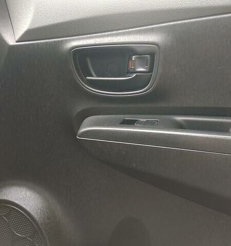 Зелений Тойота Яріс, об'ємом двигуна 1 л та пробігом 120 тис. км за 7000 $, фото 13 на Automoto.ua