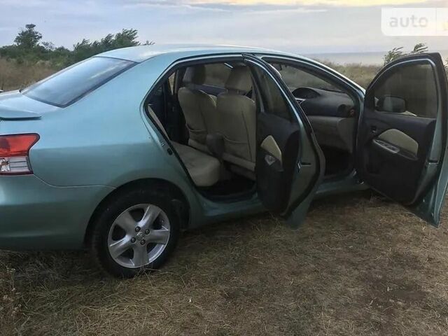 Зелений Тойота Яріс, об'ємом двигуна 1.3 л та пробігом 236 тис. км за 6366 $, фото 3 на Automoto.ua